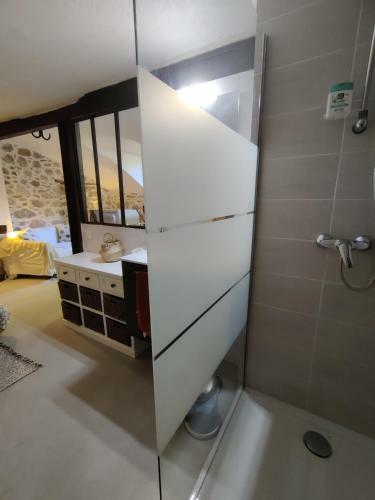 Rendez-vous Sous Le Tilleul, En Cevennes.