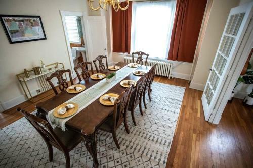Charming 1932 Craftsman - The Bohannon House