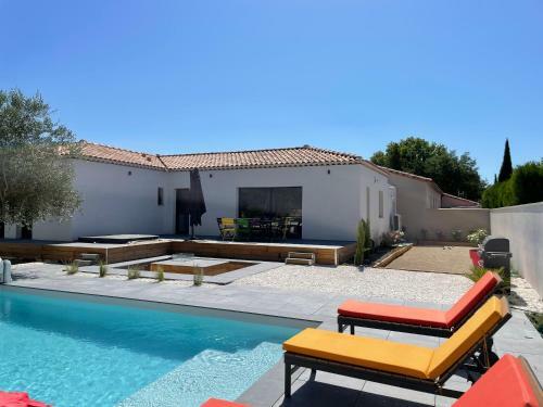 Magnifique Villa Avec Piscine / Jacuzzi / Brasero