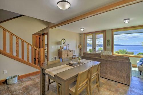 The Sound Cottage With 100 Ft Of Beachfront!