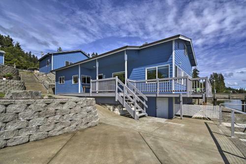 Waterfront Bremerton Getaway With Patio And Grill