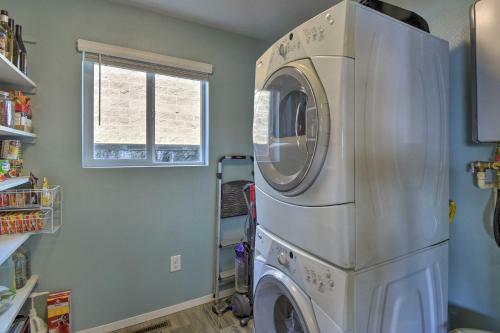Waterfront Bremerton Getaway With Patio And Grill