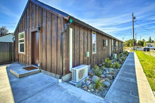 Cozy Buckley Apartment With Mount Rainer View!