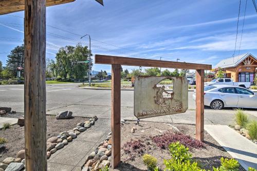Cozy Buckley Apartment With Mount Rainer View!