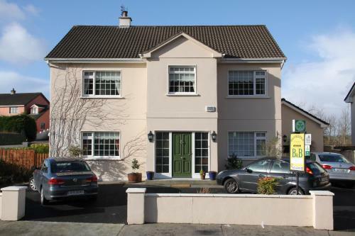 Brooklodge Bed And Breakfast