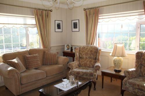 Brooklodge Bed And Breakfast