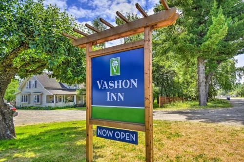 Modern Townhome In Vashon Inn, Walk To Dining