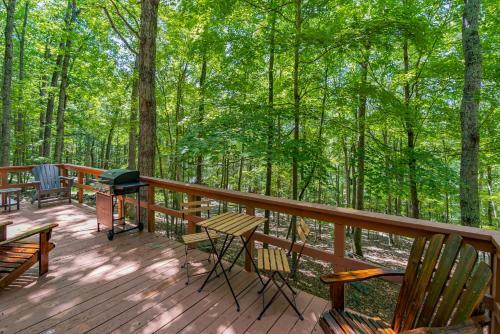 Secluded Cabin W Screened-in Porch River Access