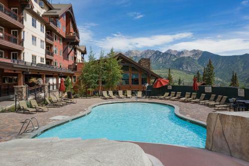 Peregrine Point 204