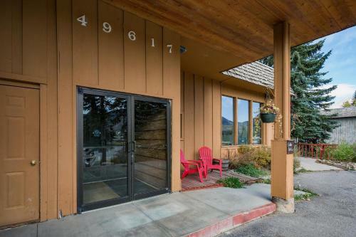 49617 Hwy 550 - Inn Full Listing