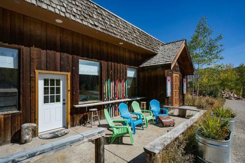 49617 Hwy 550 - Inn Full Listing