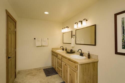 49617 Hwy 550 - Inn Full Listing