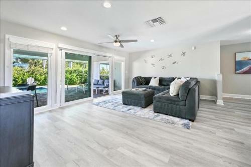 Buttonwd 813 - Buttonwood Home