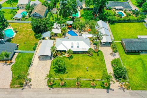 Resort Style Villa Near St Johns River Main House