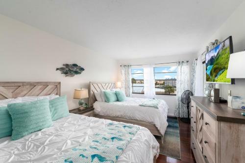 Views Overlooking Factory Bay I Renovated Throughout