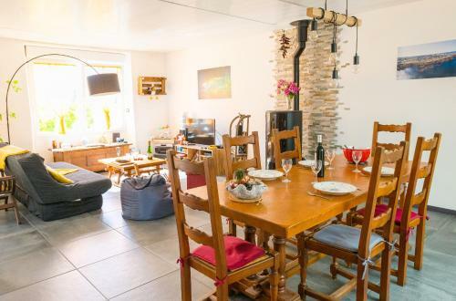 Vacances Bucoliques Et Sympathiques A Saint Guenole