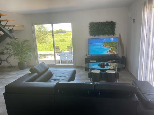 Villa Avec Vue Sur Vignes � 15min Des Plages