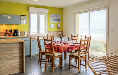 Awesome Home In Pirou-plage With 3 Bedrooms