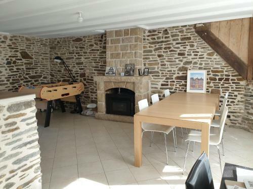 Maison De Ville Situ�e � 8 Kms Du Mont St Michel