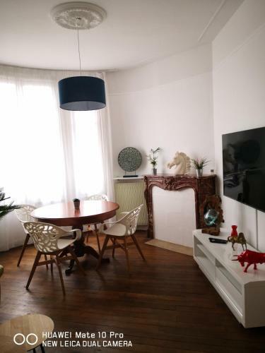 Apartamento Charmant Appartement Ancien
