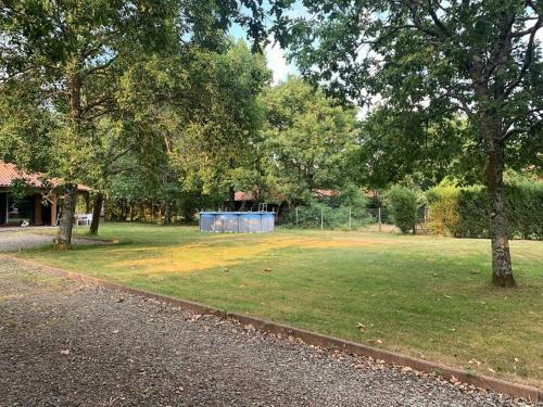 L Estanguet Maison Atypique En For�t