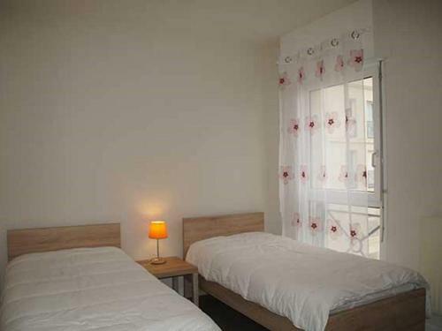 Snug Apartment In Rochefort With Balcony