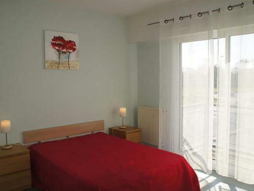 Lively Apartment In Rochefort With Balcony