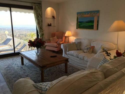 Spacious Luxury Villa With Stunning Views