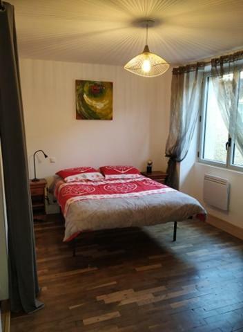 Maison � L'angle Du Cantal Du Lot Et De L'aveyron