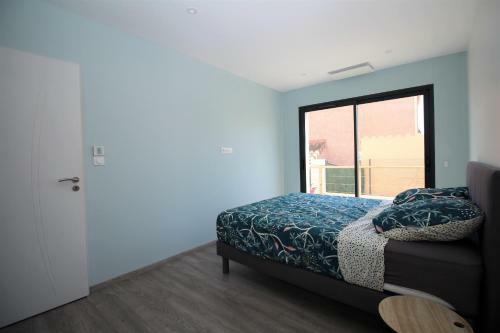Maison 8 Personnes Proche De La Plage Et Des Commerces