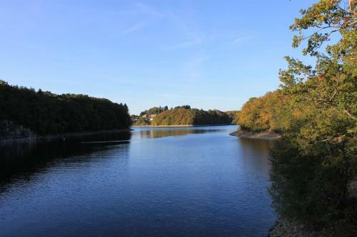 Agroturismo Cabanes Dans Les Arbres Du Lac