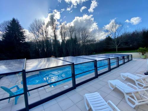 D�me Atmo'sph�re, La T�te Dans Les �toiles Avec Acc�s Piscine