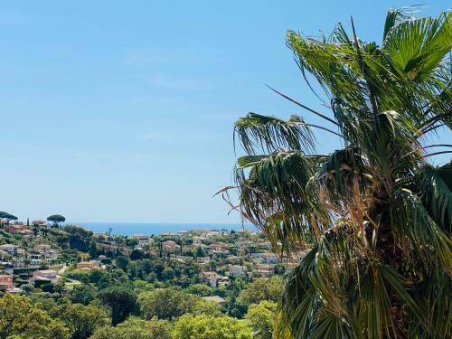 Behagliches Reihenendhaus Mit Sch�ner Terrasse