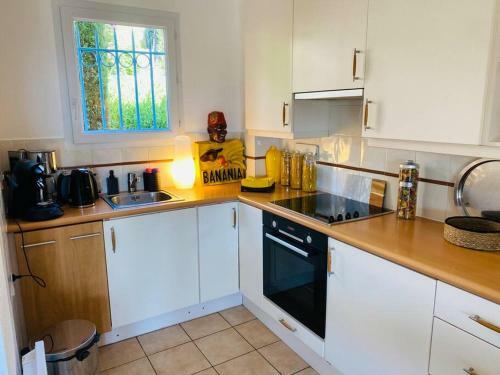 Behagliches Reihenendhaus Mit Sch�ner Terrasse