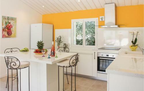 One-bedroom Holiday Home In St. Gervais