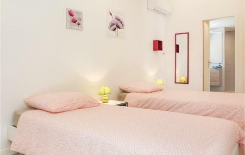 One-bedroom Holiday Home In St. Gervais