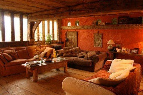 Grande Maison D'artistes Avec Piscine