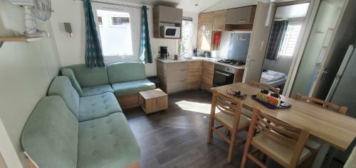 MH 150 Cendrillon Camping Bois Dormant 4 � 6 Pers