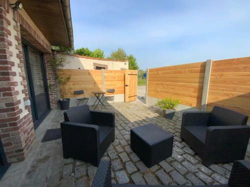 Charmant G�te Avec Jacuzzi Privatif