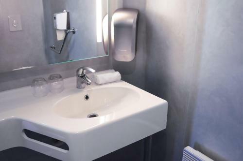 Hotel Brit H�tel Confort - La Tour Blanche