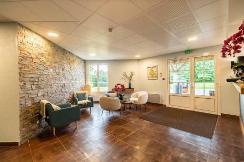 Hotel Brit H�tel Confort - La Tour Blanche