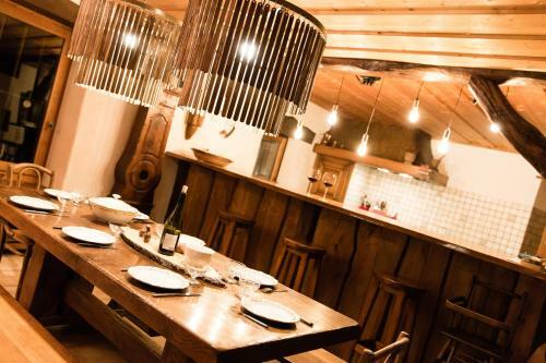 Chalet Familial Authentique Avec Jardin/chemin�e