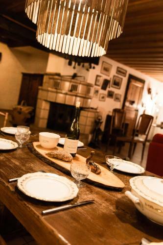 Chalet Familial Authentique Avec Jardin/chemin�e