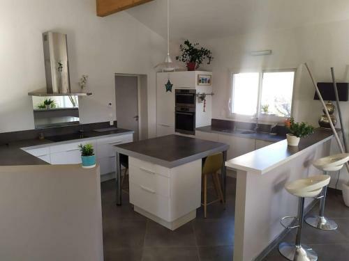 Le 37. Maison Avec Piscine Entre Oc�an, Lac, For�t