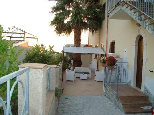 Hostal A Due Passi Dal Mare
