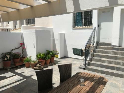 Casa Moderna - Pool, Patio, Free Wifi, Air Condition