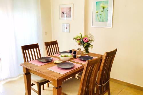 Casa Moderna - Pool, Patio, Free Wifi, Air Condition