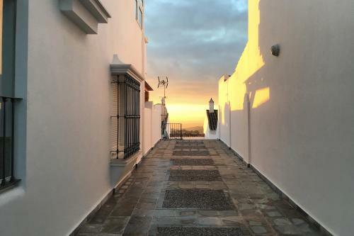 Casa Moderna - Pool, Patio, Free Wifi, Air Condition