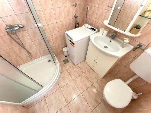 Alba Bianca - Holiday Home With Free Parking