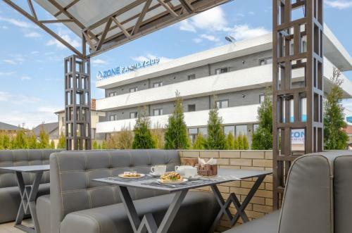 Hotel Qzone Family Club ????????